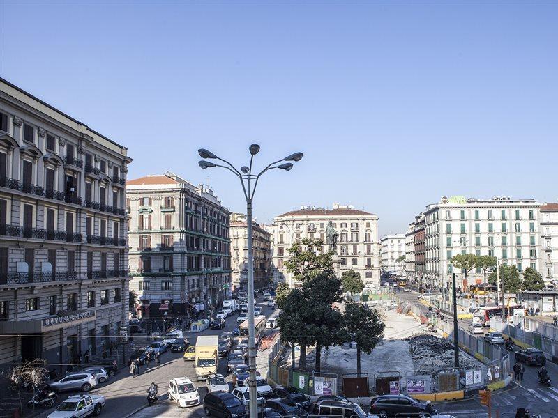 Napoli Garibaldi Square Bed & Breakfast Bagian luar foto